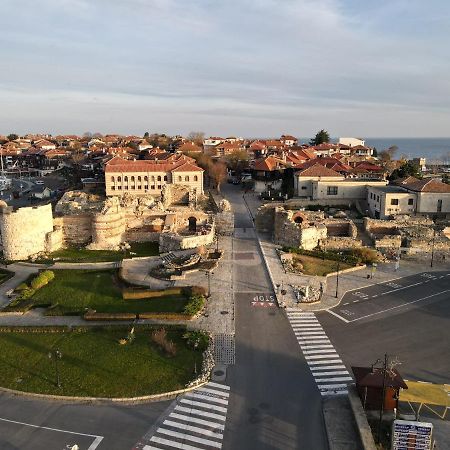 Family Hotel Lebed Nesebar Exteriör bild
