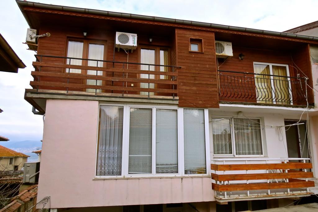 Family Hotel Lebed Nesebar Exteriör bild