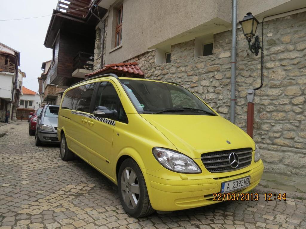 Family Hotel Lebed Nesebar Exteriör bild
