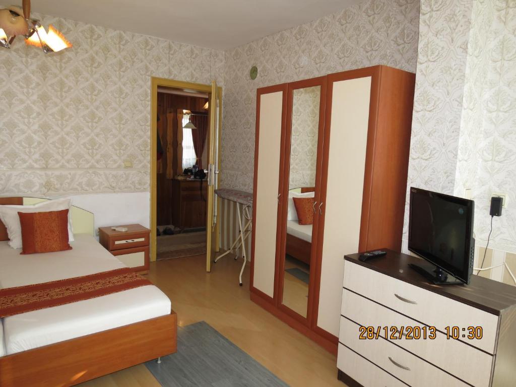 Family Hotel Lebed Nesebar Rum bild
